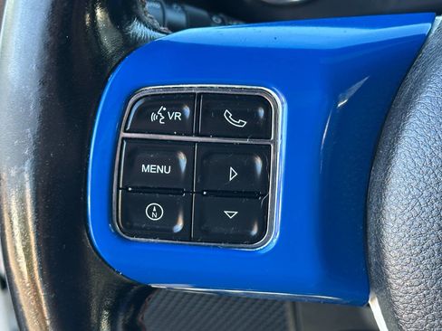 Used 2012 Jeep Wrangler Unlimited Sahara image 26