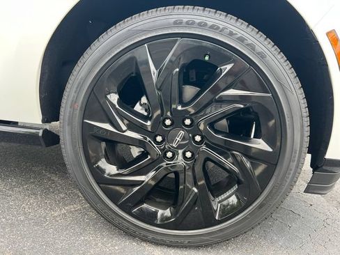 New 2027 Lincoln Navigator L Black Label AWD/4WD image 13
