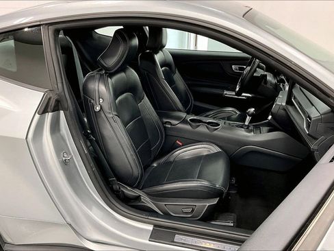 Used 2024 Ford Mustang Premium image 10
