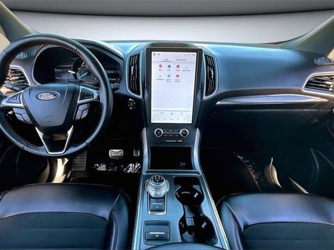 Used 2024 Ford Edge ST-Line image 7