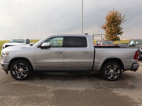 Used 2022 RAM 1500 Limited w/ Bed Utility Group image 4
