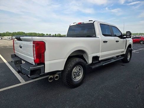 Used 2023 Ford F250 XL w/ FX4 Off-Road Package AWD/4WD image 6