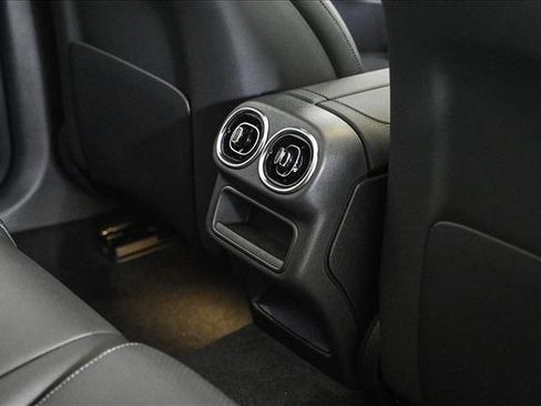 New 2026 Mercedes-Benz GLC 300 4MATIC image 19