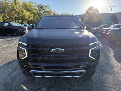 New 2025 Chevrolet Tahoe 4WD image 3