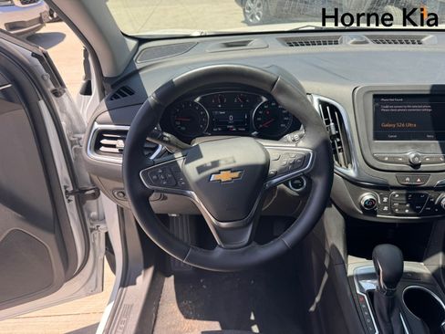 Used 2024 Chevrolet Equinox LT FWD image 16