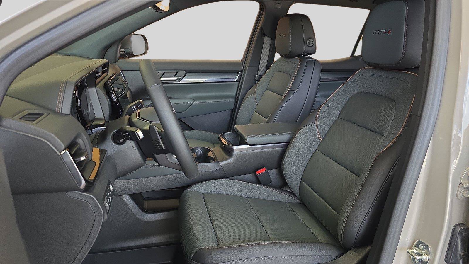 New 2027 GMC Terrain AT4 w/ Convenience Package III AWD/4WD image 11
