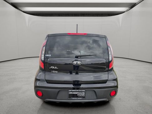 Used 2018 Kia Soul FWD image 4