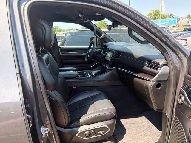 Used 2023 Jeep Wagoneer 4WD w/ HD Trailer Tow Package image 35