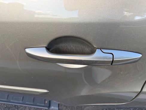 Used 2011 Honda Pilot EX-L image 11