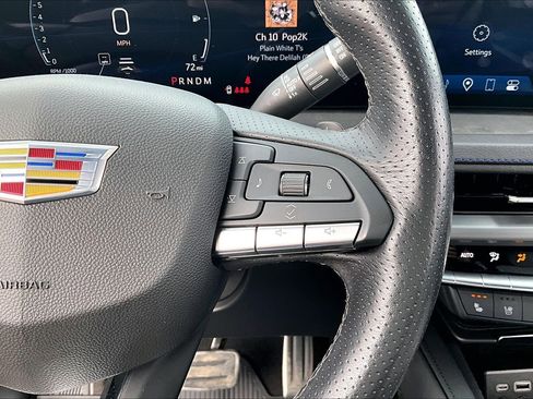 Used 2024 Cadillac XT4 Sport image 20