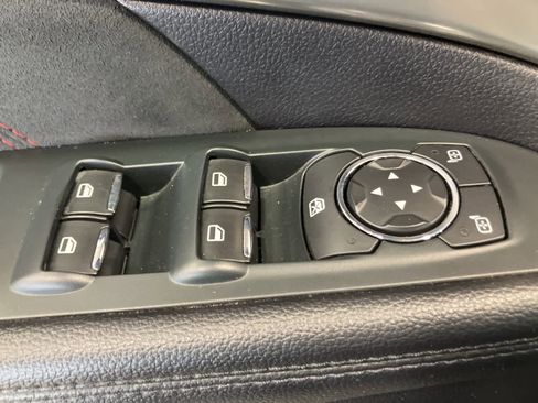 Used 2019 Ford Explorer XLT w/ Equipment Group 202A image 15