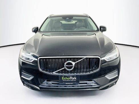 Used 2018 Volvo XC60 T5 Momentum w/ Vision Package AWD/4WD image 2