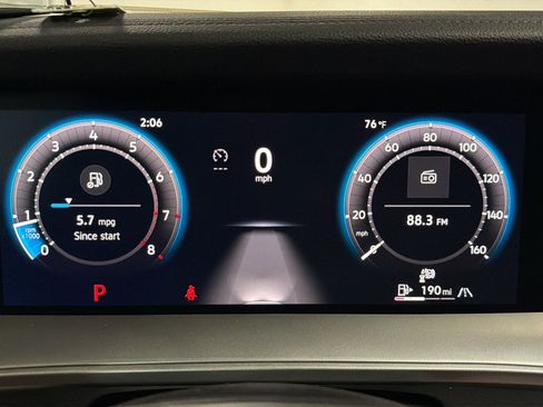 Certified 2025 Volkswagen Tiguan SE AWD/4WD image 21