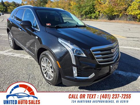 Used 2017 Cadillac XT5 Luxury w/ Driver Awareness Package image 7