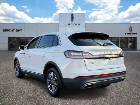 Certified 2022 Lincoln Nautilus AWD w/ Premium Package image 4