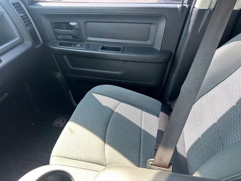 Used 2019 RAM 1500 Express w/ Wheel & Sound Group AWD/4WD image 19