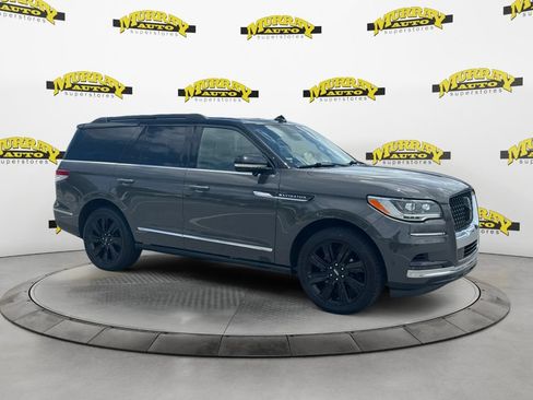 Used 2022 Lincoln Navigator Black Label AWD/4WD image 7