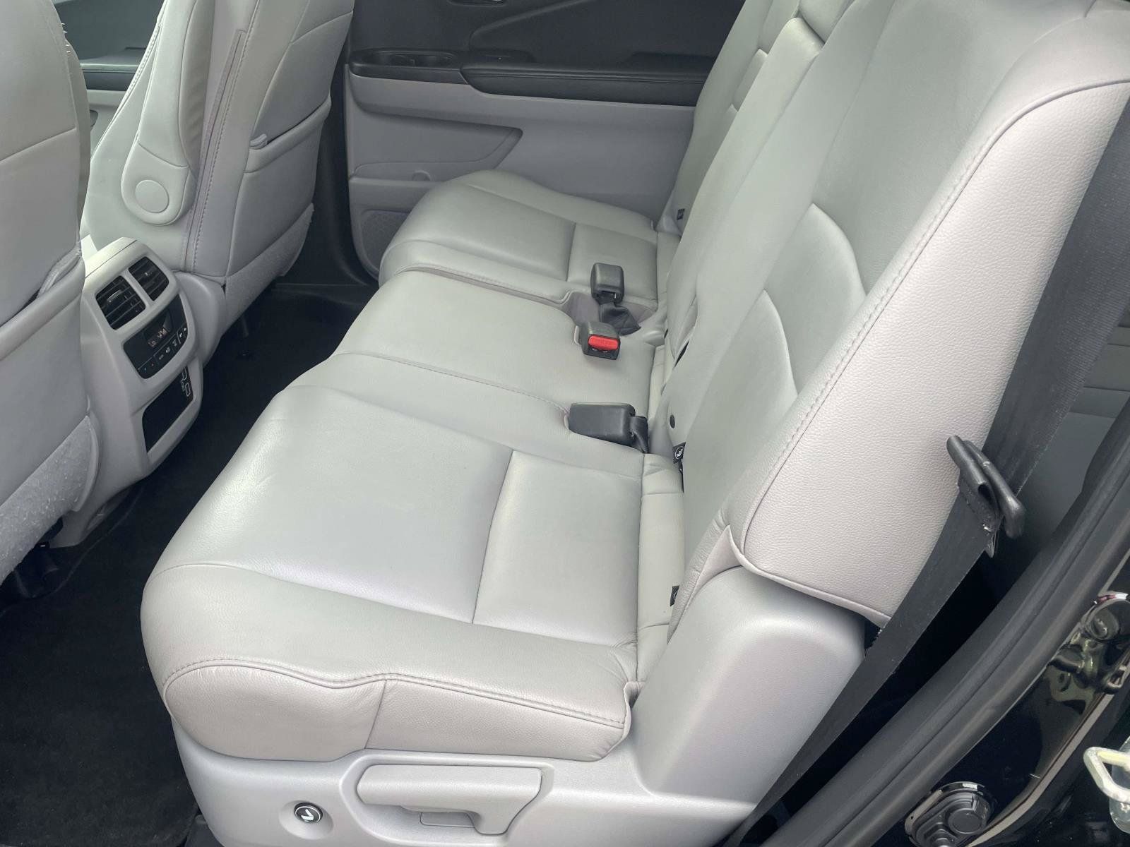 Used 2019 Honda Pilot EX-L image 10