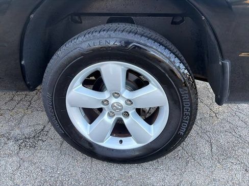 Used 2014 RAM 1500 Express RWD image 21