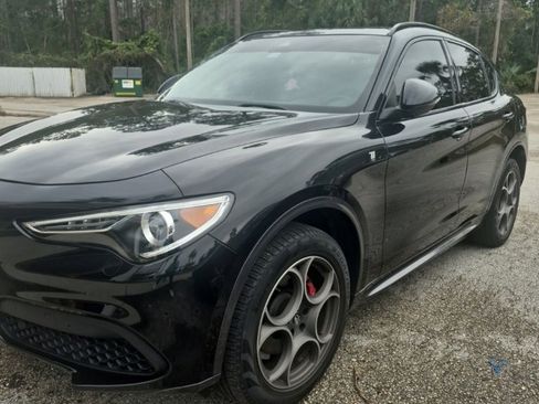 Used 2022 Alfa Romeo Stelvio Ti w/ Active Assist Plus Package image 2