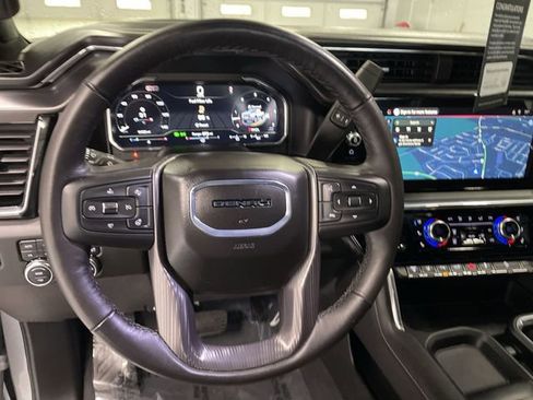 Certified 2025 GMC Sierra 2500 Denali Ultimate image 35
