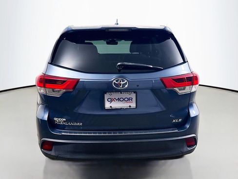 Certified 2018 Toyota Highlander XLE FWD image 6
