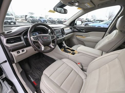 Used 2017 GMC Acadia Denali w/ Technology Package image 19