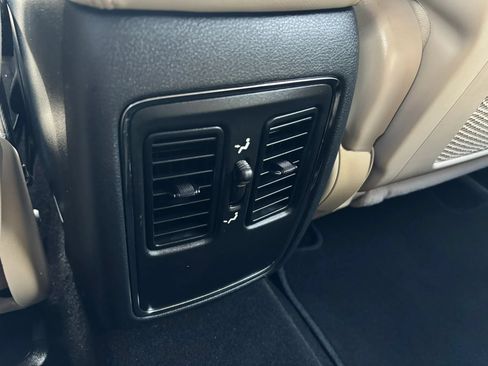 Used 2019 Dodge Durango SXT AWD/4WD image 60