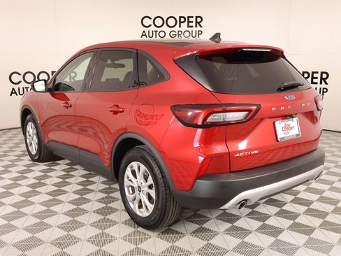 Used 2025 Ford Escape Active w/ Cold Weather Package FWD image 22