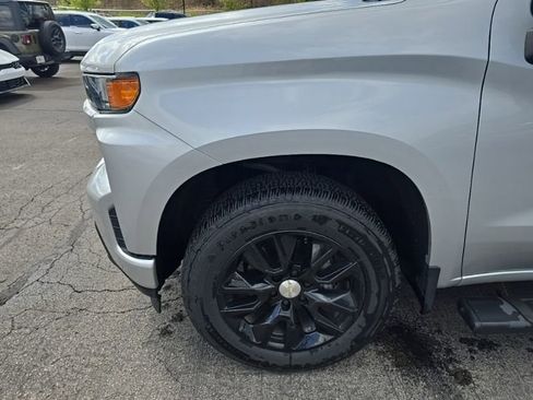 Used 2020 Chevrolet Silverado 1500 Custom w/ Custom Convenience Package image 10