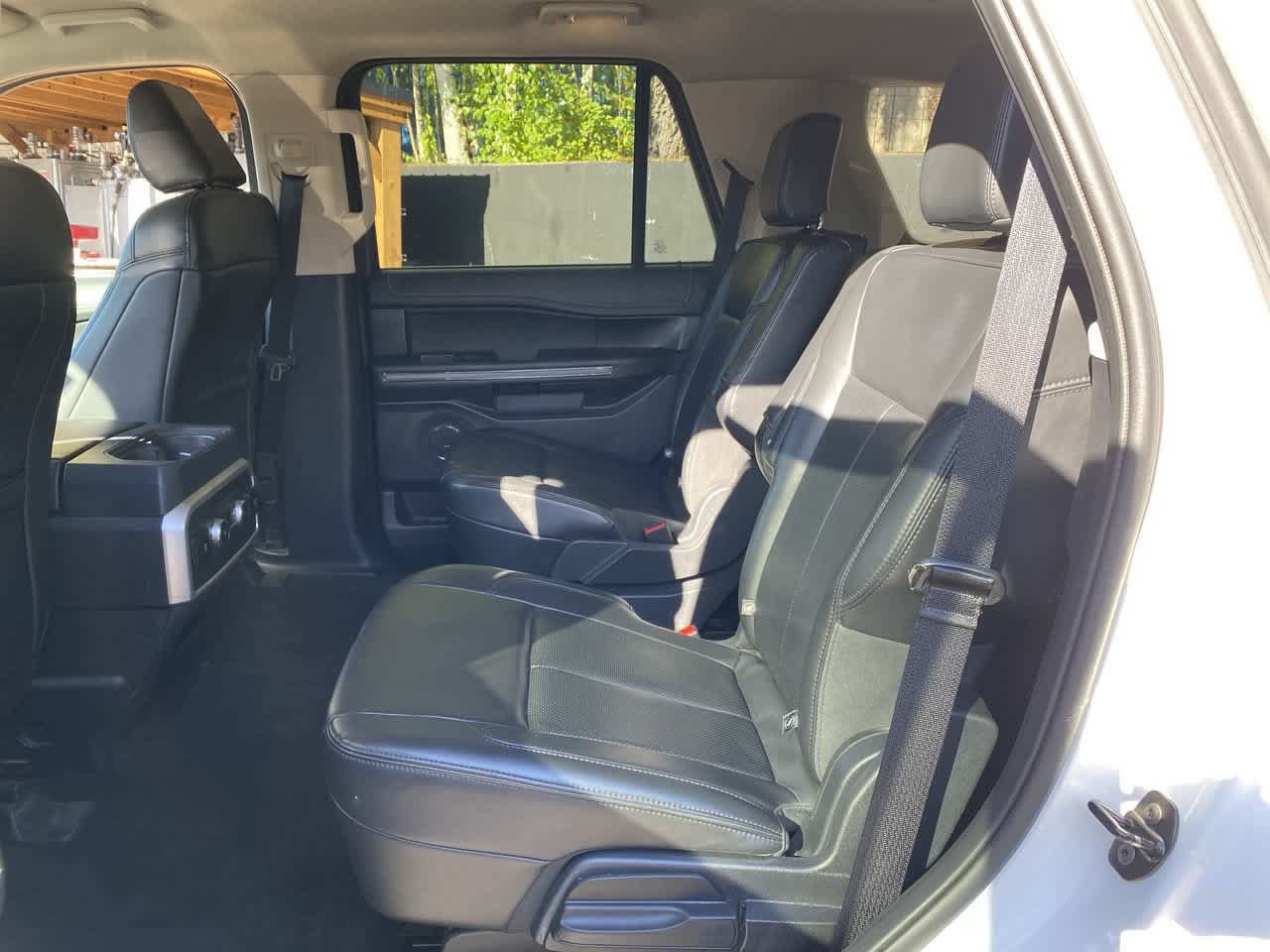 Used 2024 Ford Expedition XLT AWD/4WD image 15