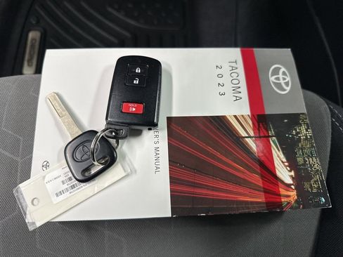 Used 2023 Toyota Tacoma TRD Off-Road w/ Black Out Package (TMS) image 39