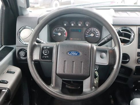 Used 2017 Ford F650 2WD SuperCab Super Duty image 7