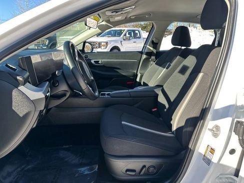 Used 2025 Hyundai Sonata SEL image 23