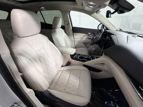 Used 2023 Buick Envision Avenir AWD/4WD image 27