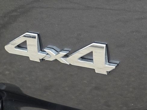 Used 2023 Toyota Tacoma SR image 18