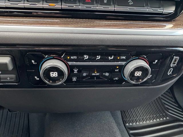 New 2026 Chevrolet Silverado 1500 RST w/ Z71 Off-Road Package AWD/4WD image 18