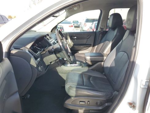 Used 2017 GMC Acadia Limited SLT image 13