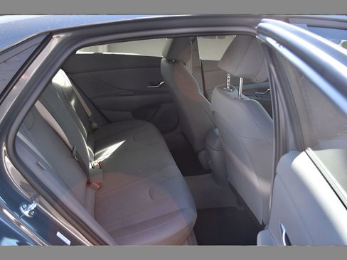New 2026 Hyundai Elantra SE image 15