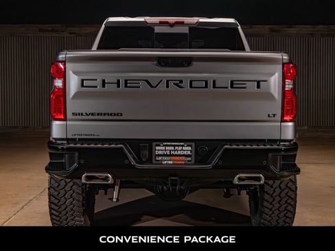 Used 2025 Chevrolet Silverado 1500 LT Trail Boss w/ Convenience Package II AWD/4WD image 8
