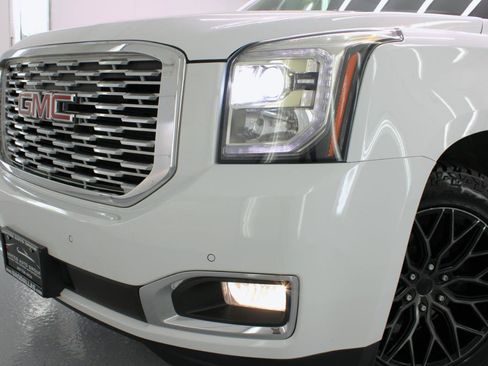 Used 2020 GMC Yukon XL Denali w/ Denali Ultimate Package image 21
