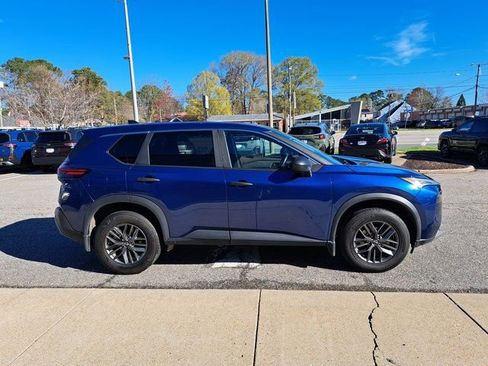 Used 2023 Nissan Rogue S image 7