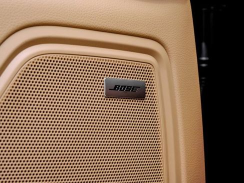 Used 2025 Porsche Macan image 47