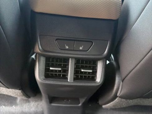 New 2027 Chevrolet Equinox ACTIV w/ Convenience Package III AWD/4WD image 11