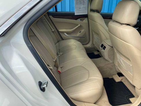 Used 2011 Cadillac CTS Luxury image 27