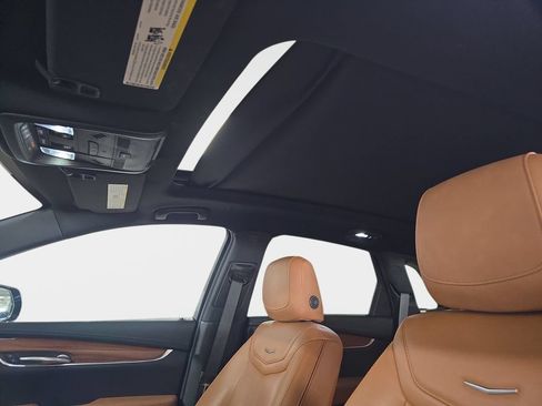 Used 2021 Cadillac XT5 Premium Luxury FWD image 29
