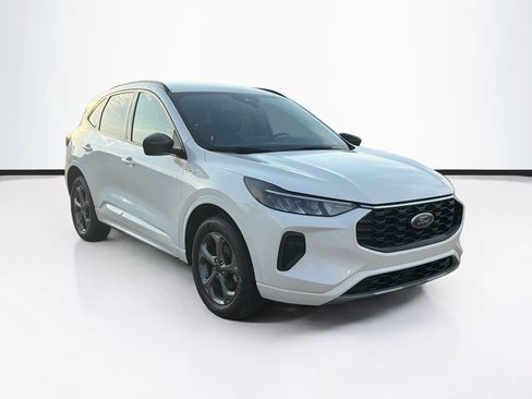 Used 2023 Ford Escape ST-Line w/ Tech Pack #1 AWD/4WD image 3