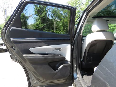 Used 2024 Hyundai Tucson Limited AWD/4WD image 19