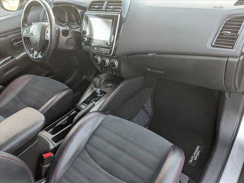 Used 2024 Mitsubishi Outlander Sport SE image 21