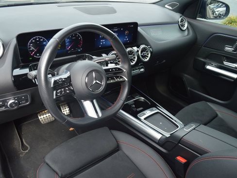 Certified 2025 Mercedes-Benz GLA 250 image 4